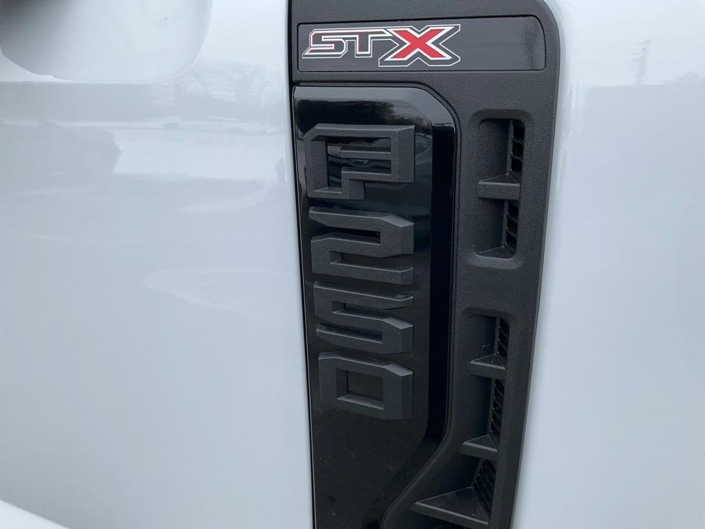 new 2025 Ford F-250 car, priced at $62,095