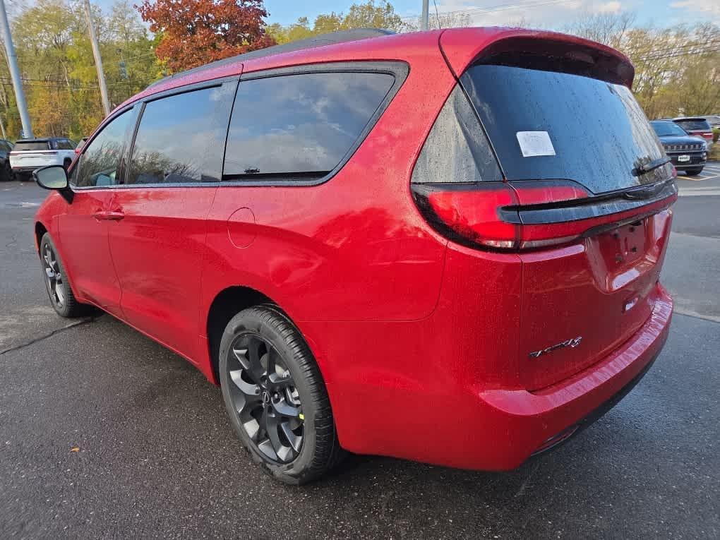 new 2026 Chrysler Pacifica car, priced at $53,710