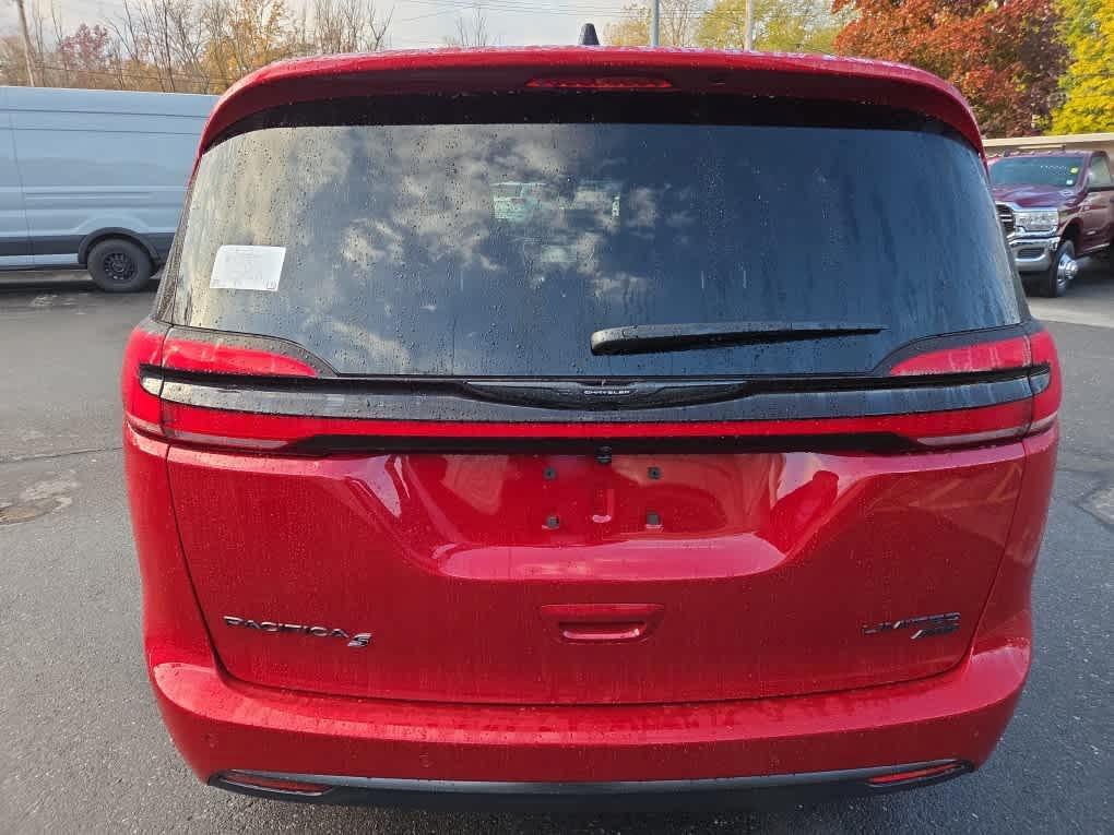 new 2026 Chrysler Pacifica car, priced at $53,710