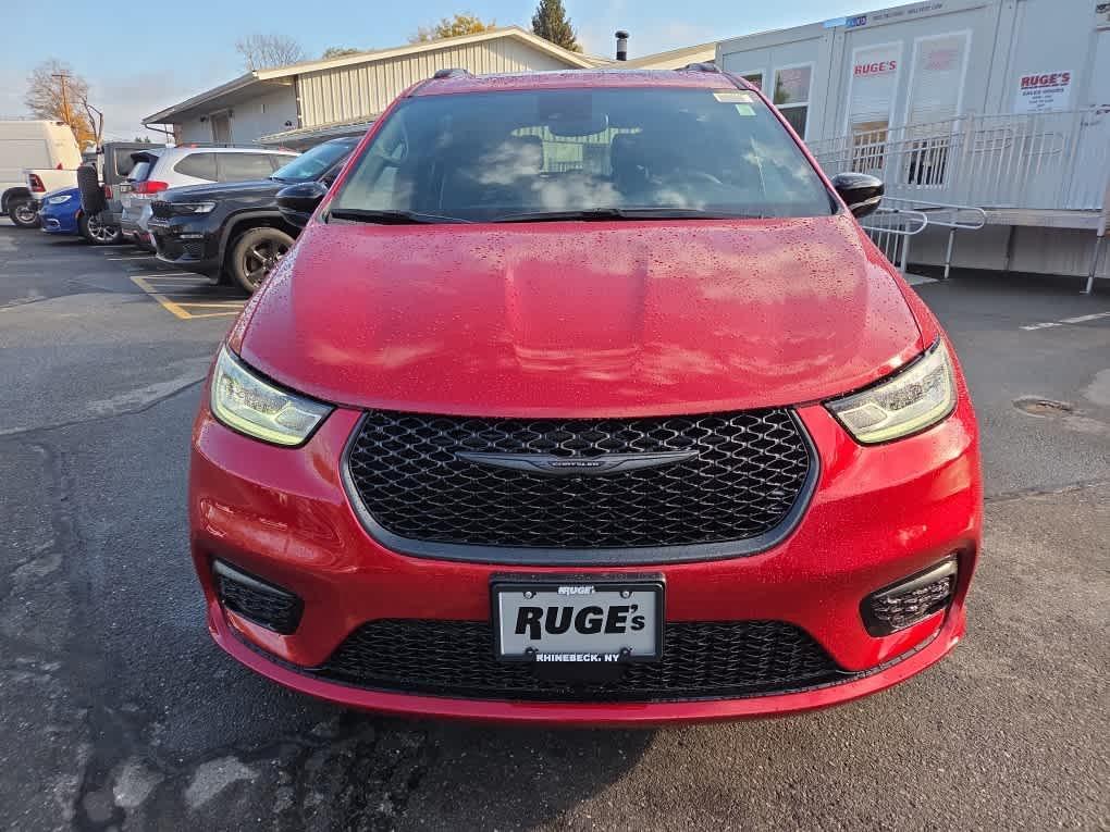 new 2026 Chrysler Pacifica car, priced at $53,710