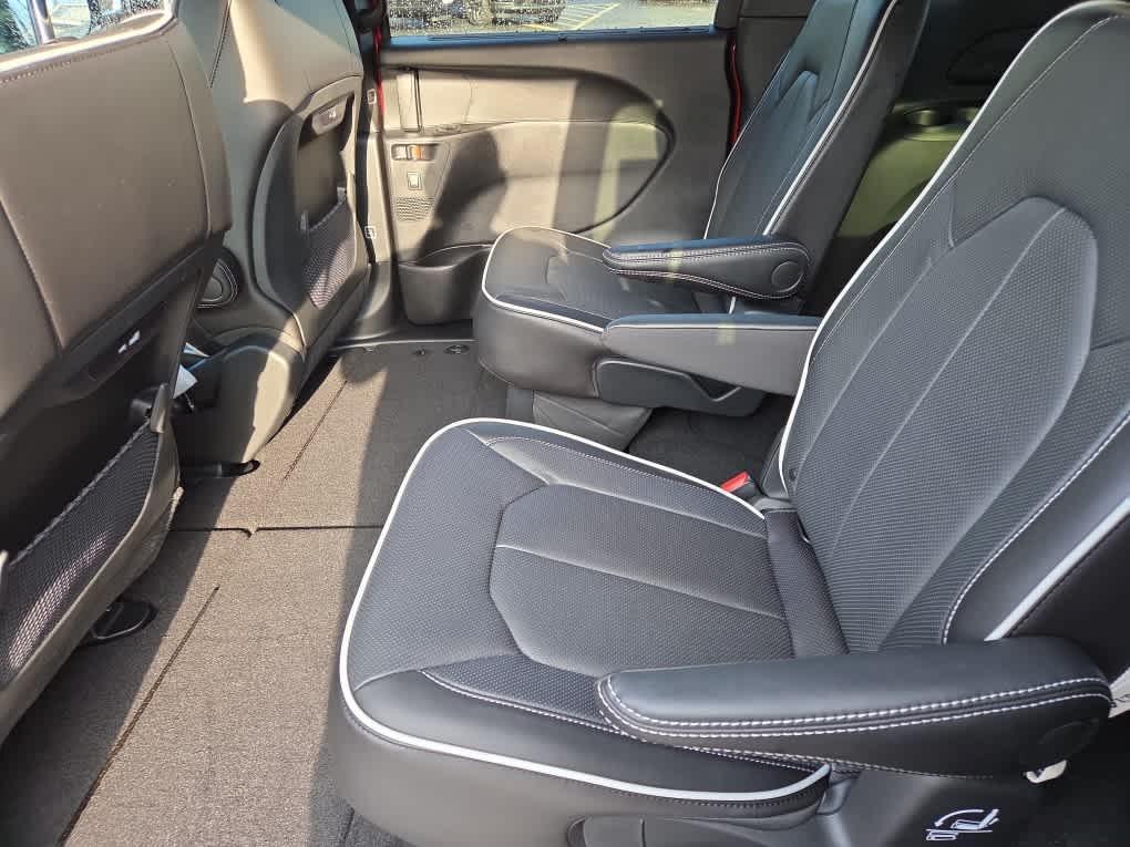 new 2026 Chrysler Pacifica car, priced at $53,710