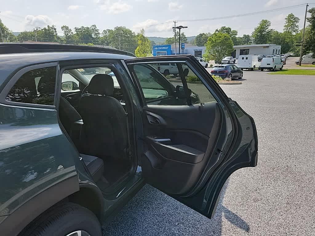 new 2025 Chevrolet Trax car, priced at $25,750