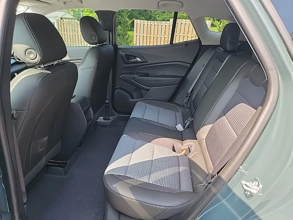 new 2025 Chevrolet Trax car, priced at $25,750