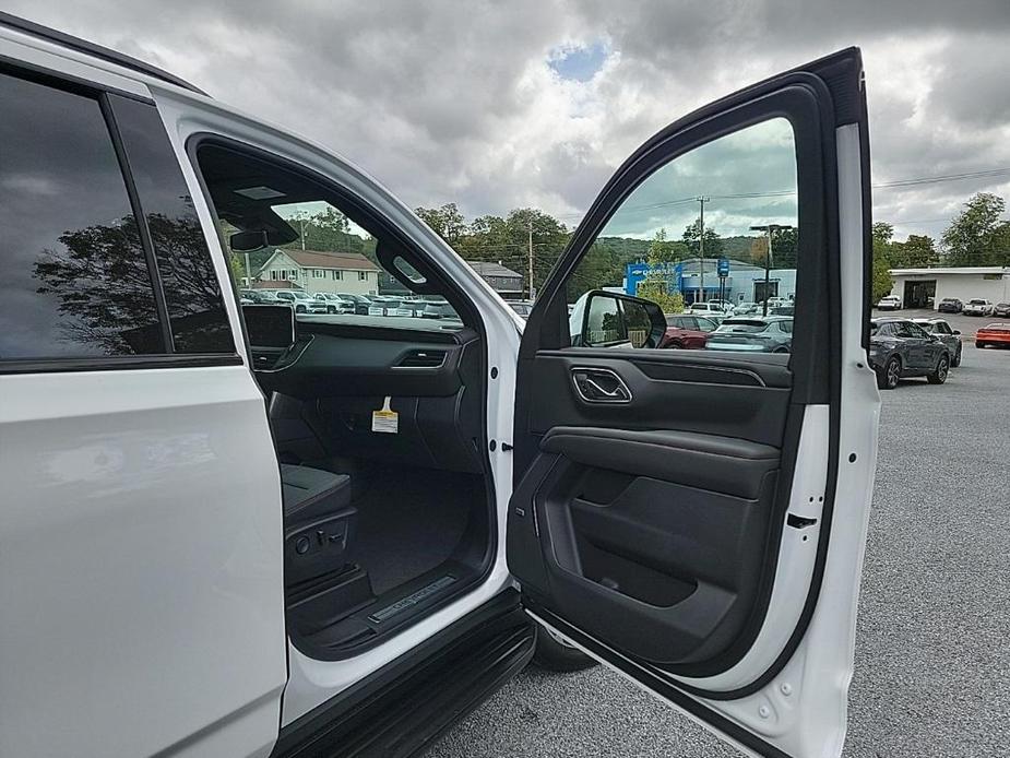 new 2024 Chevrolet Suburban car, priced at $78,125