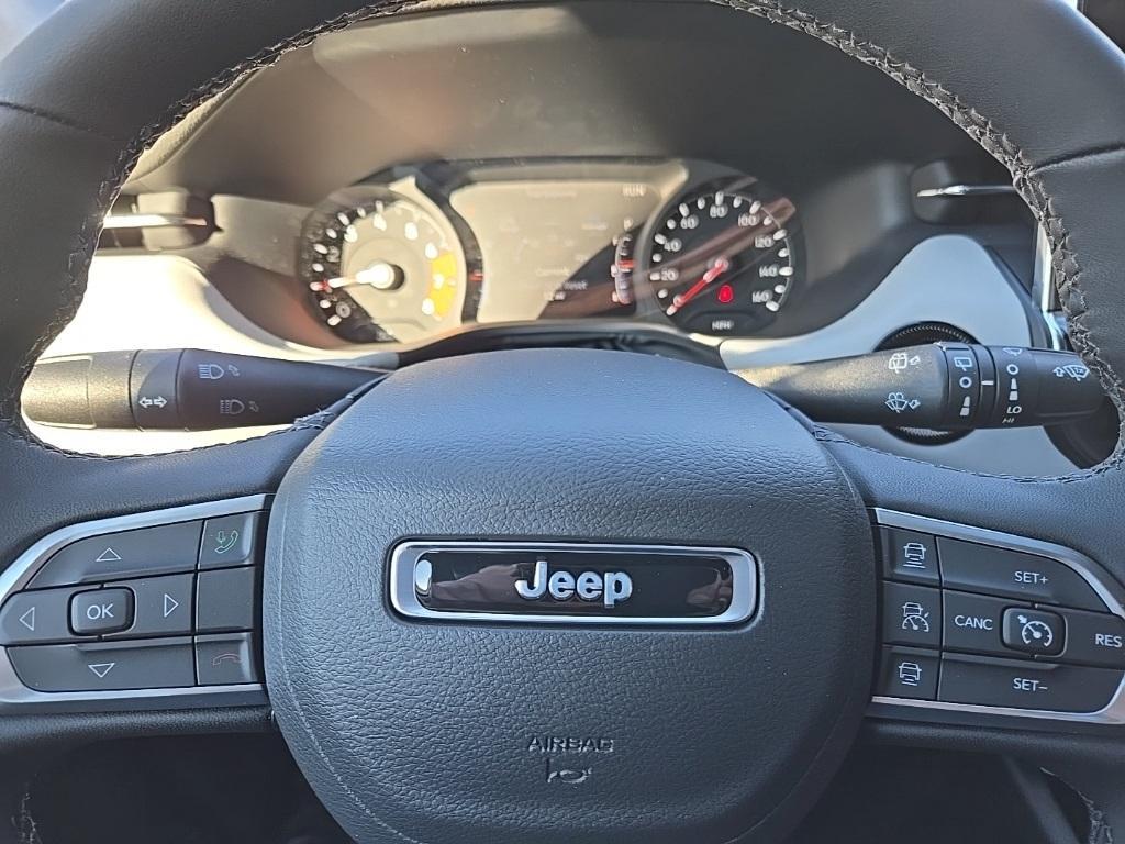 new 2025 Jeep Compass car, priced at $35,115