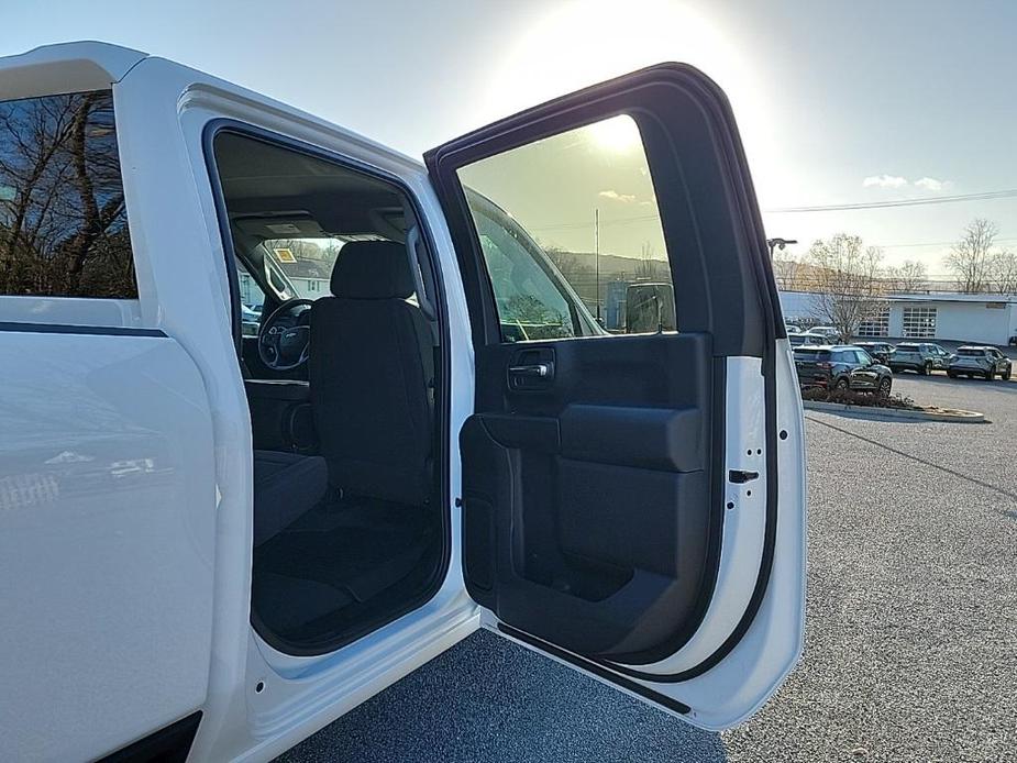 new 2025 Chevrolet Silverado 3500 car