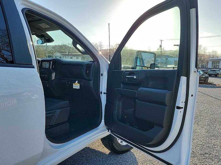 new 2025 Chevrolet Silverado 3500 car