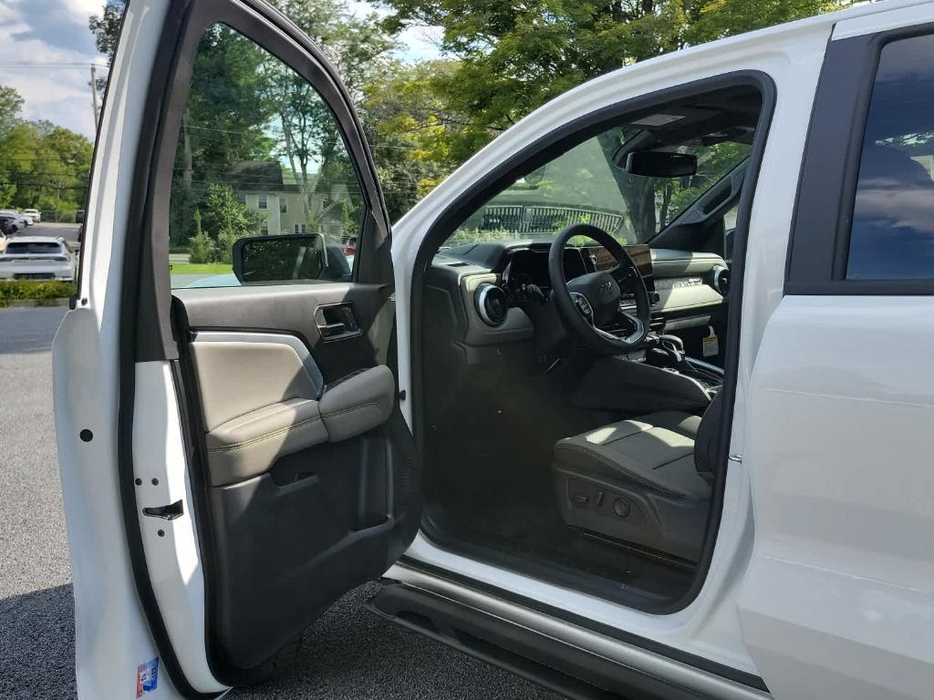 new 2026 Chevrolet Colorado car, priced at $56,460