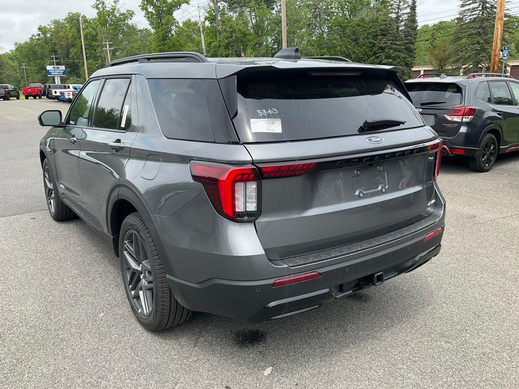 new 2025 Ford Explorer car, priced at $48,437