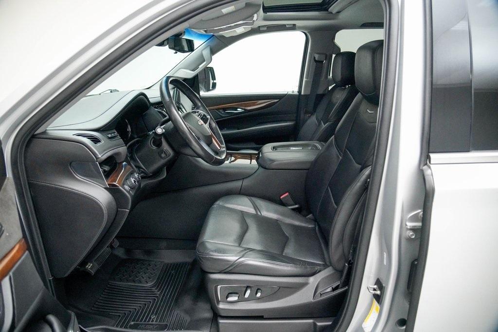 used 2019 Cadillac Escalade ESV car, priced at $30,640