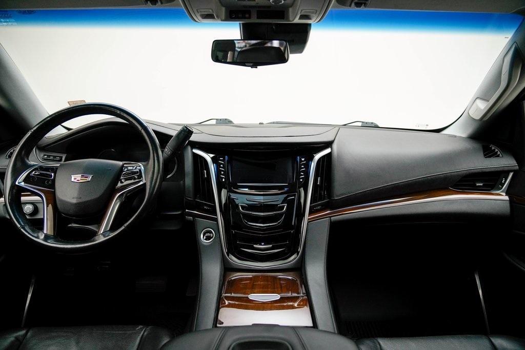 used 2019 Cadillac Escalade ESV car, priced at $30,640