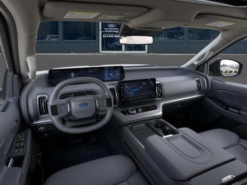 new 2025 Ford Expedition car, priced at $70,699