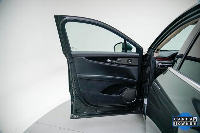 used 2022 Lincoln Nautilus car, priced at $37,499