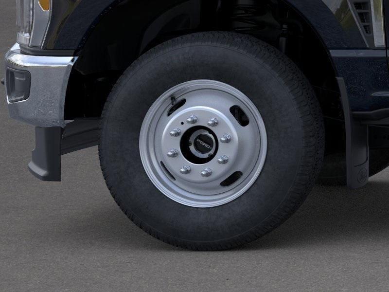 new 2025 Ford F-350 car, priced at $71,607