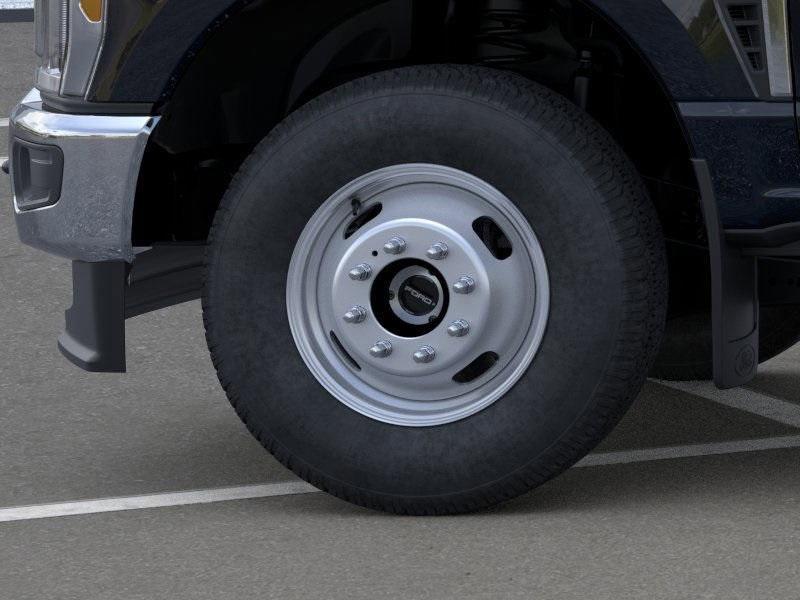 new 2025 Ford F-350 car, priced at $71,607