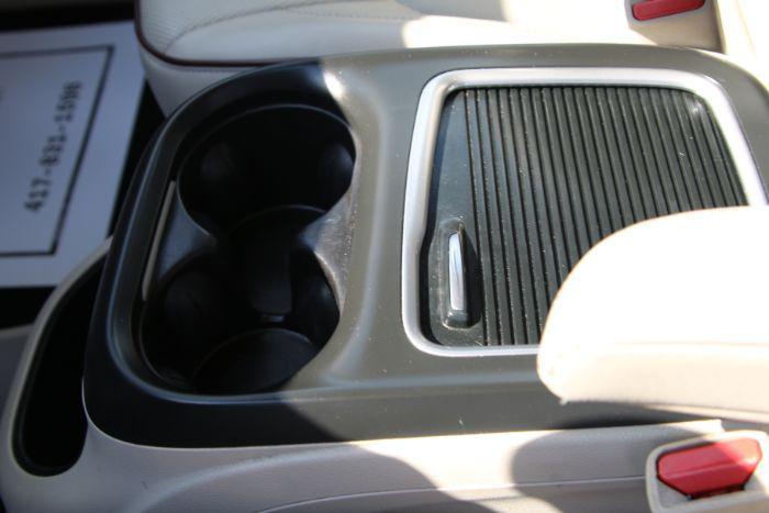 used 2018 Chrysler Pacifica car, priced at $15,975