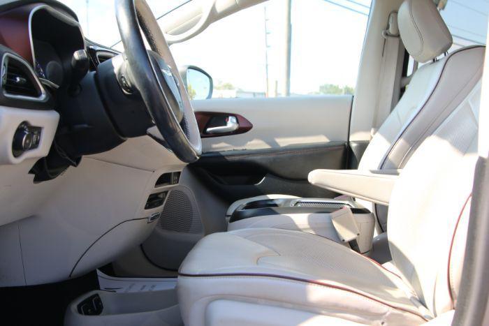 used 2018 Chrysler Pacifica car, priced at $15,975