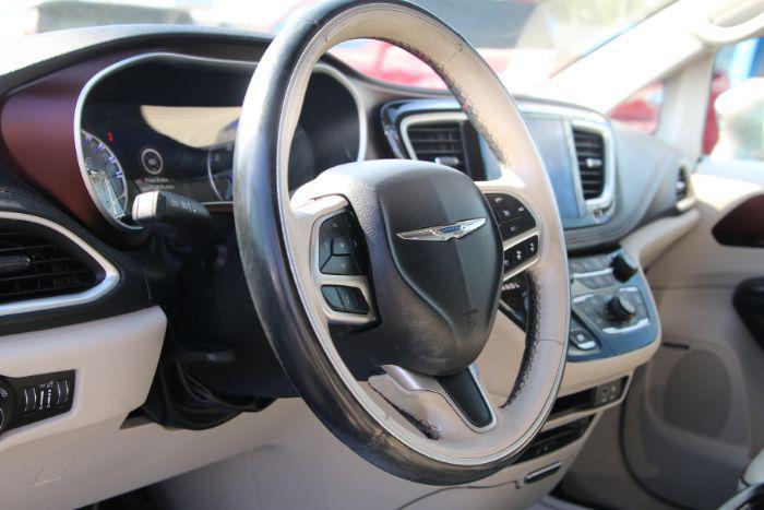 used 2018 Chrysler Pacifica car, priced at $15,975