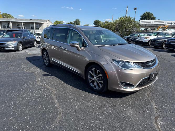 used 2018 Chrysler Pacifica car, priced at $15,975