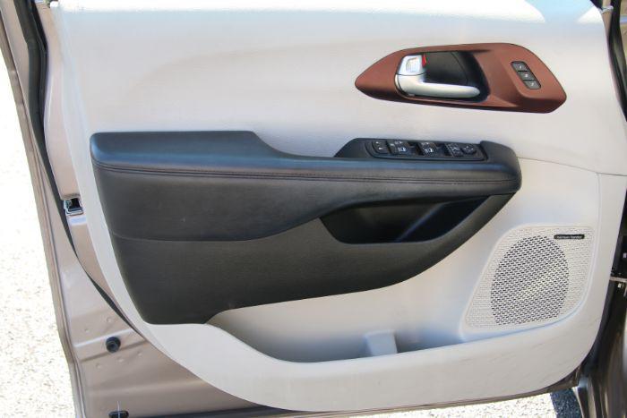 used 2018 Chrysler Pacifica car, priced at $15,975