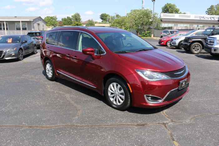 used 2018 Chrysler Pacifica car, priced at $18,900