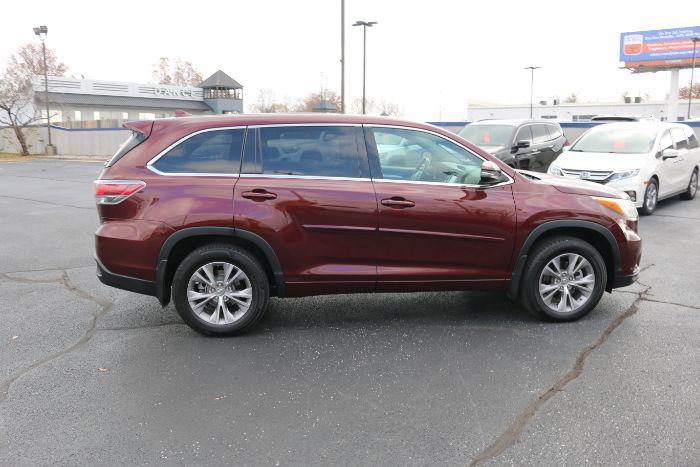 used 2015 Toyota Highlander car, priced at $12,988