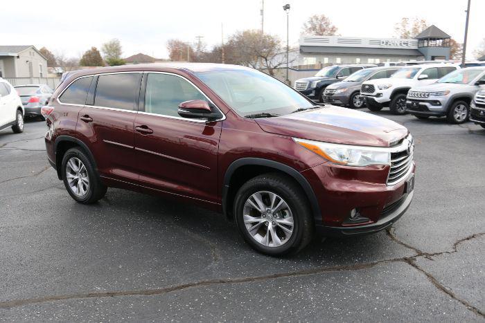 used 2015 Toyota Highlander car, priced at $12,988