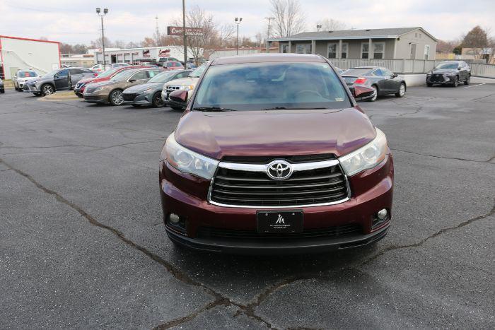 used 2015 Toyota Highlander car, priced at $12,988