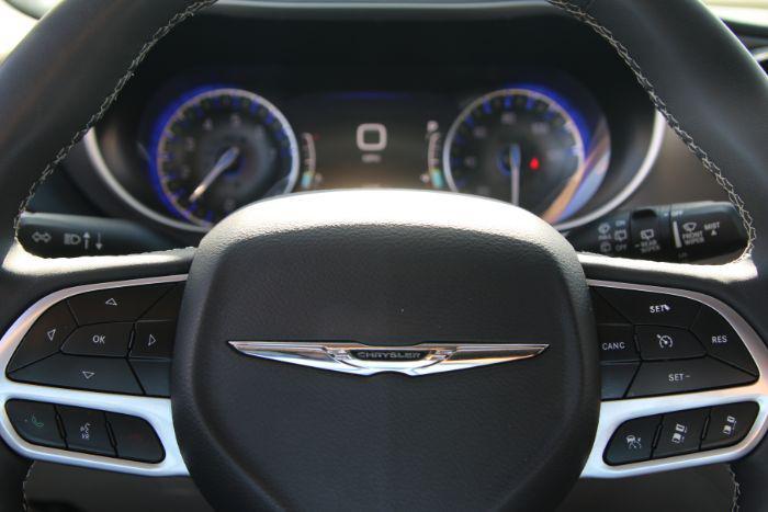 used 2023 Chrysler Pacifica car, priced at $25,760