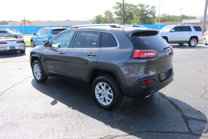 used 2015 Jeep Cherokee car, priced at $12,825