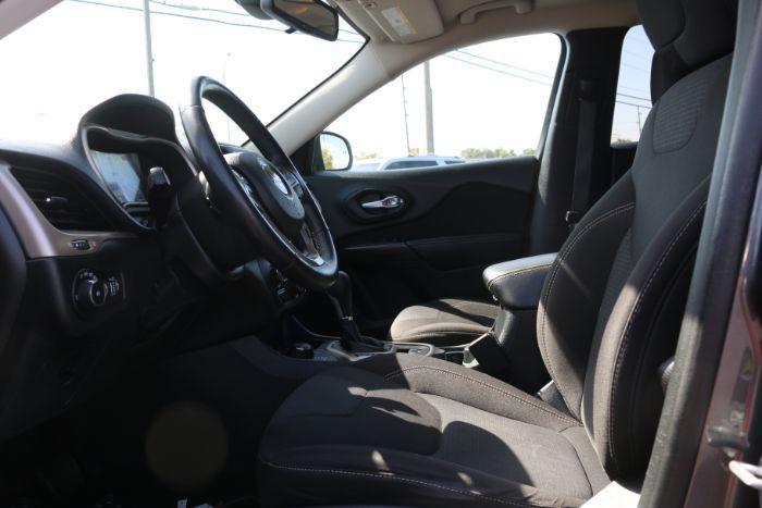 used 2015 Jeep Cherokee car, priced at $12,825