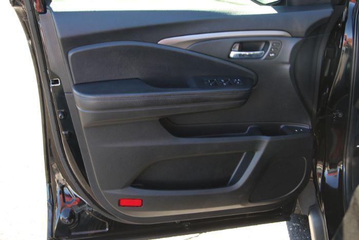 used 2021 Honda Pilot car, priced at $22,988