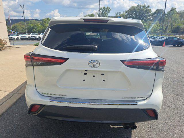 used 2021 Toyota Highlander car, priced at $34,397