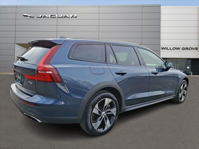 used 2020 Volvo V60 Cross Country car, priced at $28,990