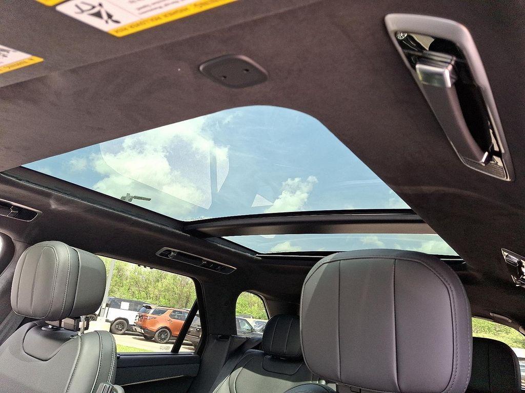 new 2025 Land Rover Range Rover Sport car, priced at $137,300