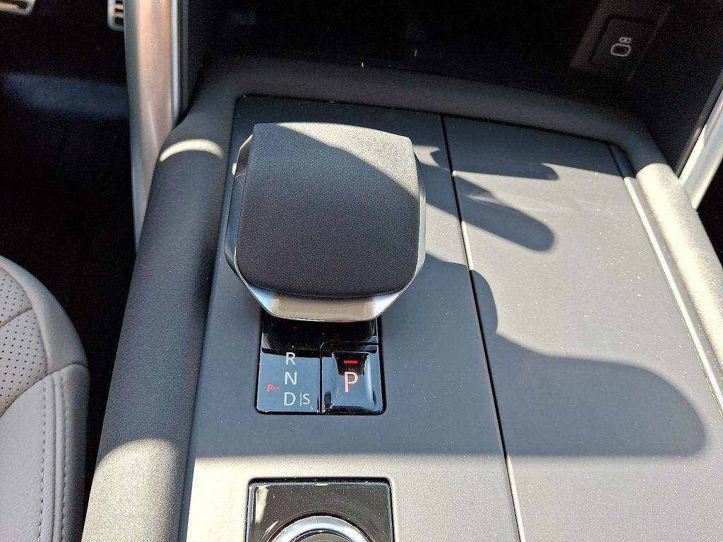 used 2025 Land Rover Discovery car, priced at $64,990