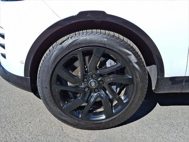 used 2025 Land Rover Discovery car, priced at $64,990