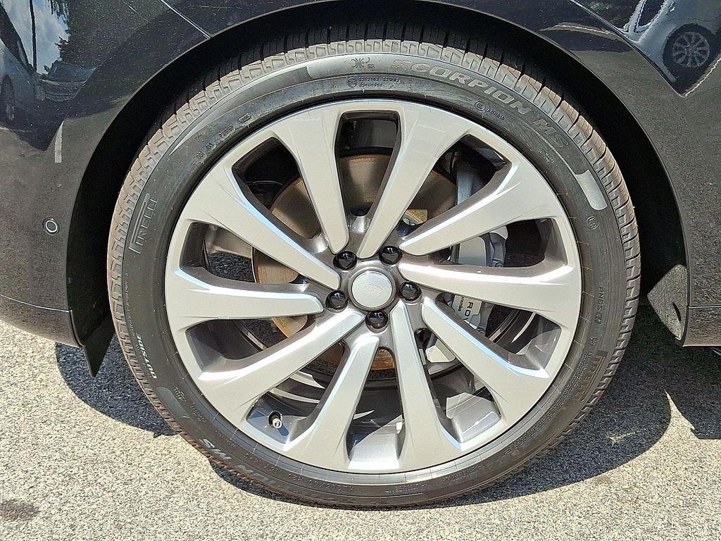 new 2025 Land Rover Range Rover car, priced at $128,910