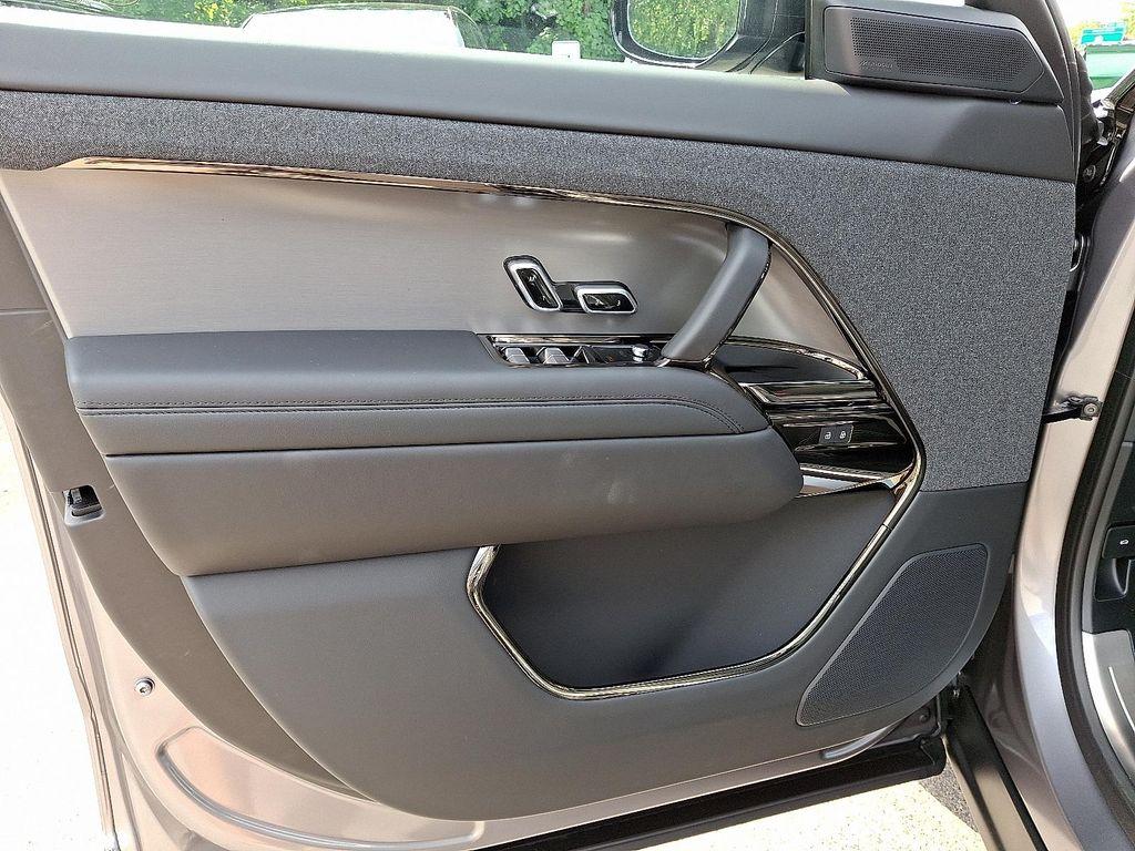 new 2025 Land Rover Range Rover Sport car, priced at $104,600