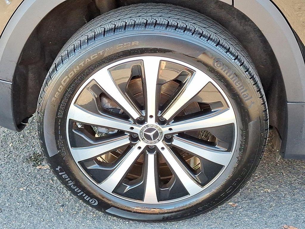 used 2022 Mercedes-Benz GLB 250 car, priced at $29,990