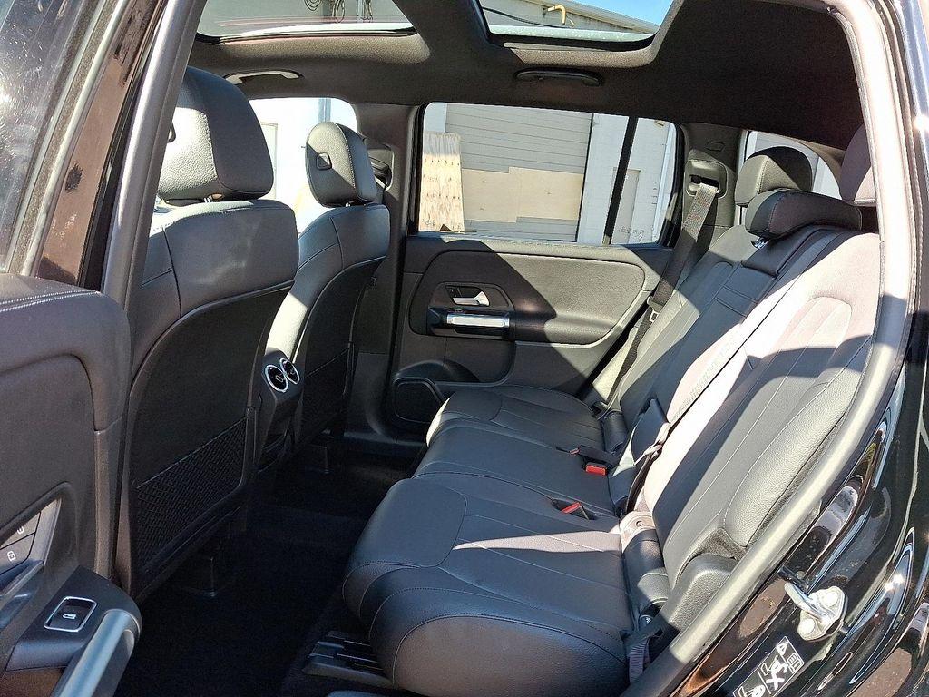 used 2022 Mercedes-Benz GLB 250 car, priced at $29,990