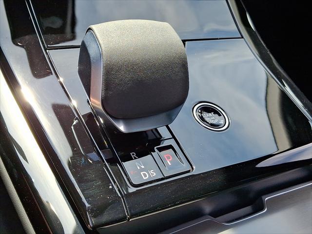 new 2025 Land Rover Range Rover Sport car, priced at $114,275