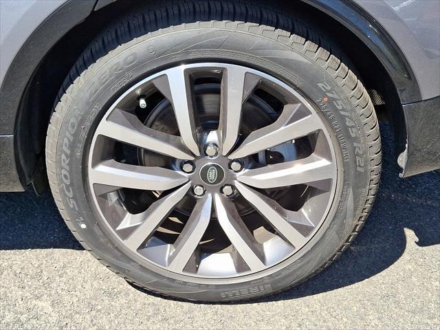 used 2024 Land Rover Discovery car, priced at $62,990