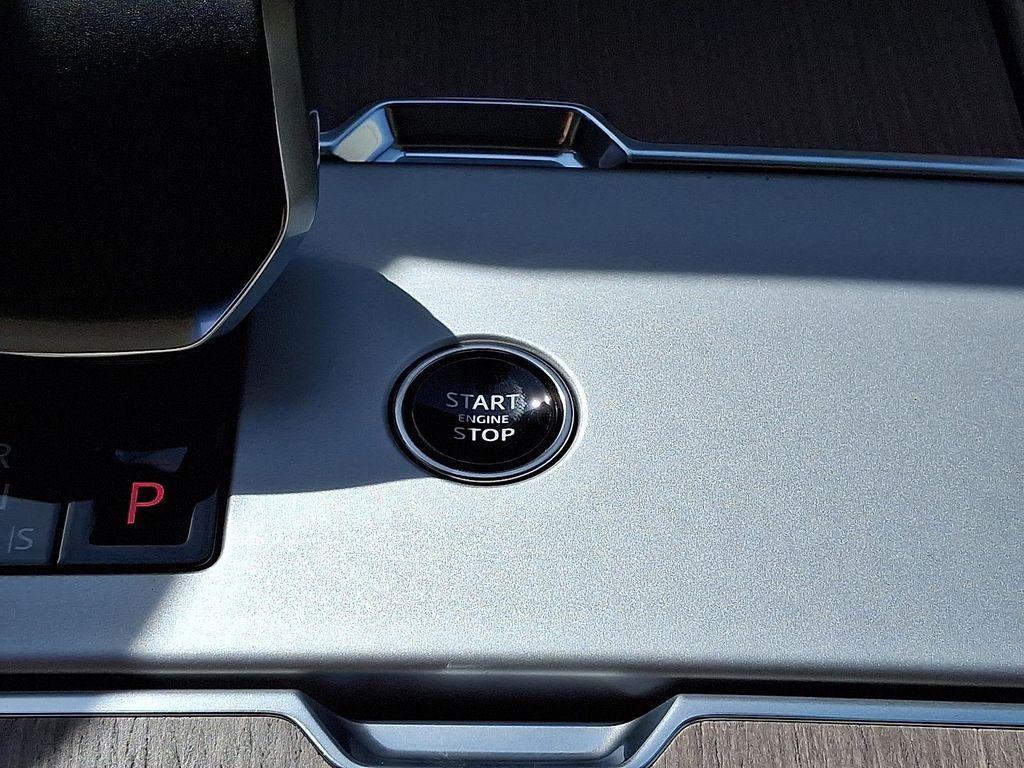 new 2025 Land Rover Range Rover car, priced at $117,550