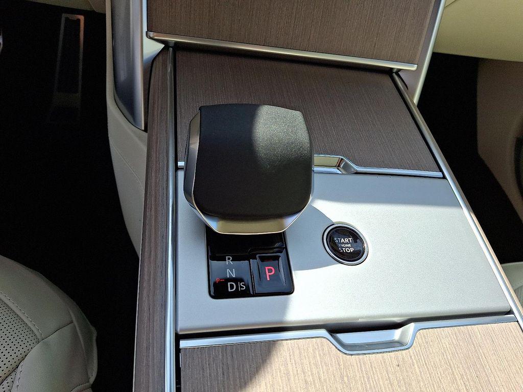 new 2025 Land Rover Range Rover car, priced at $117,550