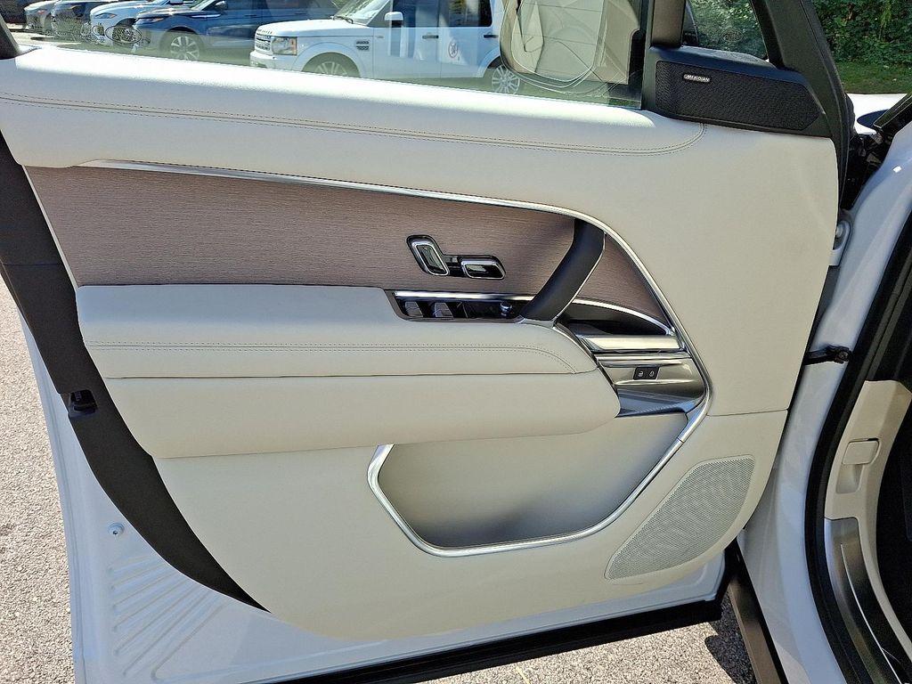 new 2025 Land Rover Range Rover car, priced at $117,550