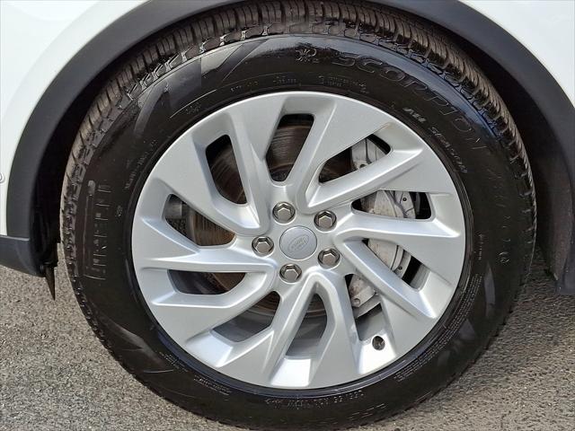 used 2024 Land Rover Discovery car, priced at $49,990