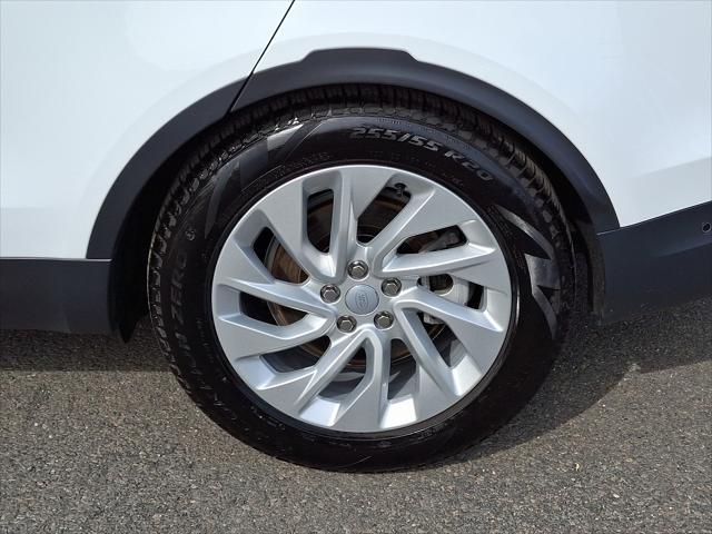 used 2024 Land Rover Discovery car, priced at $49,990