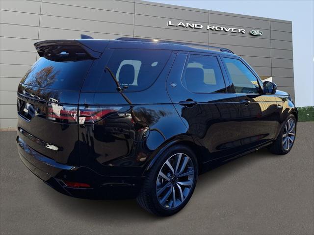 new 2025 Land Rover Discovery car, priced at $81,078