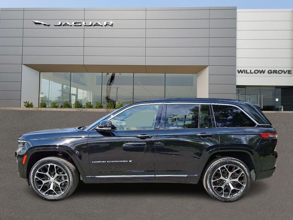 used 2024 Jeep Grand Cherokee car, priced at $53,990